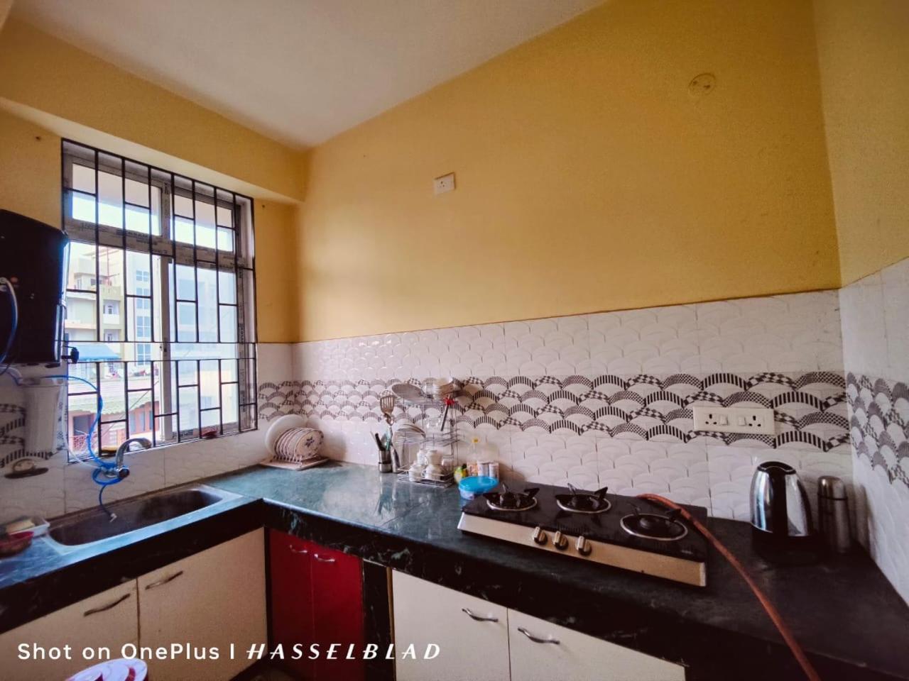 Dreams Abode Studio Apartment Ґувахаті Екстер'єр фото