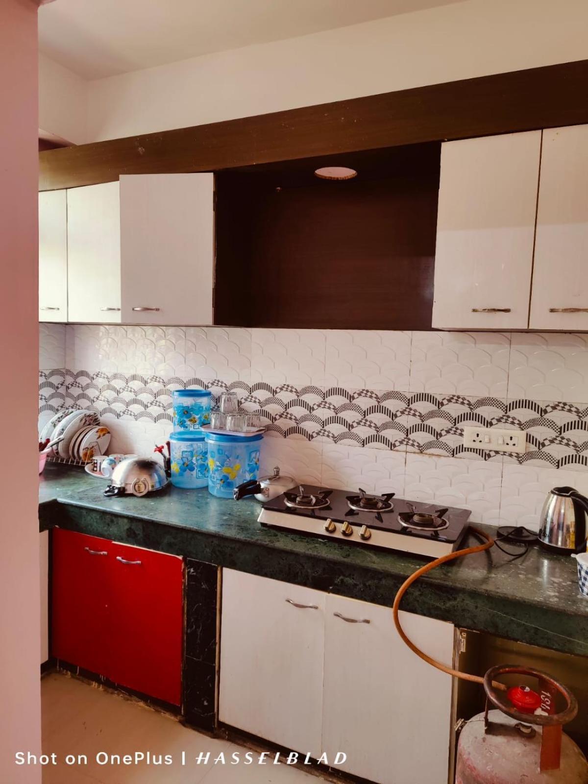 Dreams Abode Studio Apartment Ґувахаті Екстер'єр фото